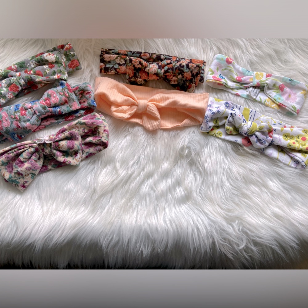 Set of multi flowered infant head bands